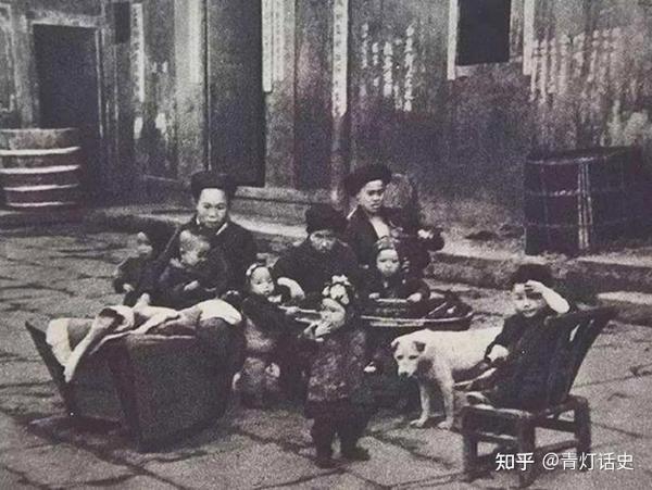 湘西最后一位压寨夫人杨炳莲丈夫被公审处决为何她没事