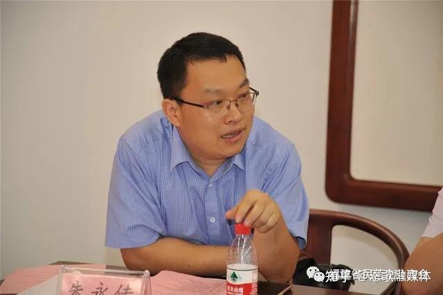 商会理事,福州谨而信律师事务所合伙人朱永传商会会员,北京炜衡(福州)