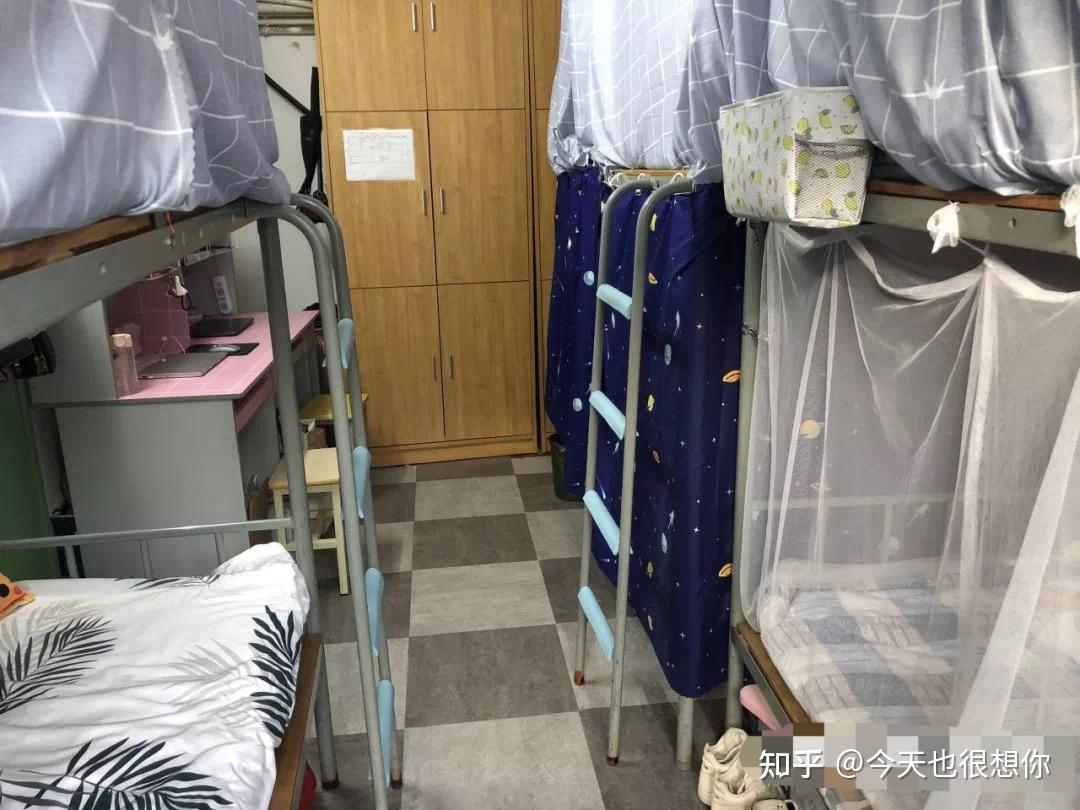 关于义乌工商职业技术学院的寝室