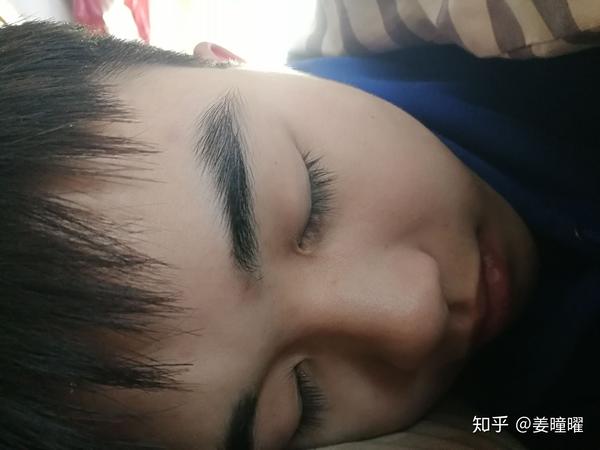 你见过的最好看的男生长什么样子?