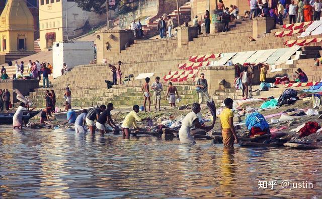 如何看待印度恒河出现大量新冠患者浮尸,印度的疫情情况到底怎么样了?