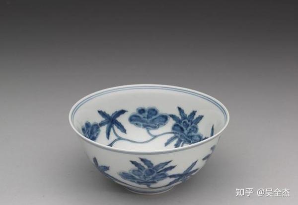 台北故宫馆藏明成化青花斗彩瓷器