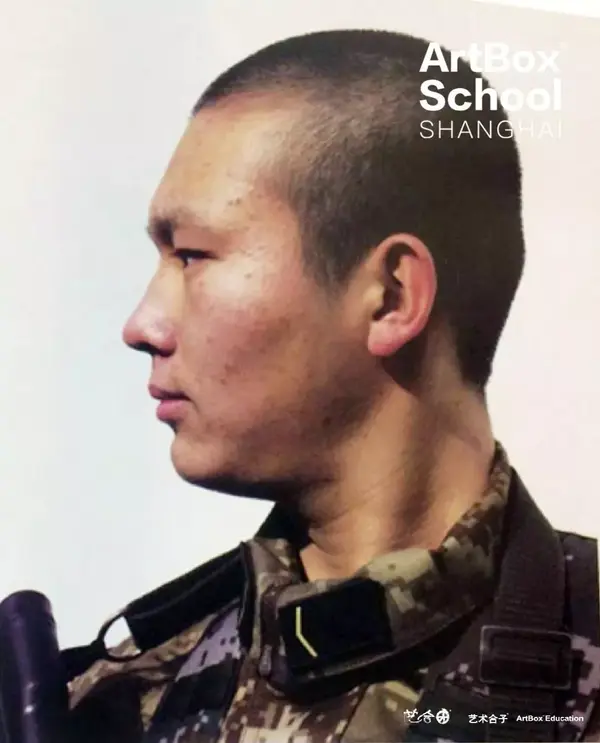 素描:人物头像(男军人侧面)