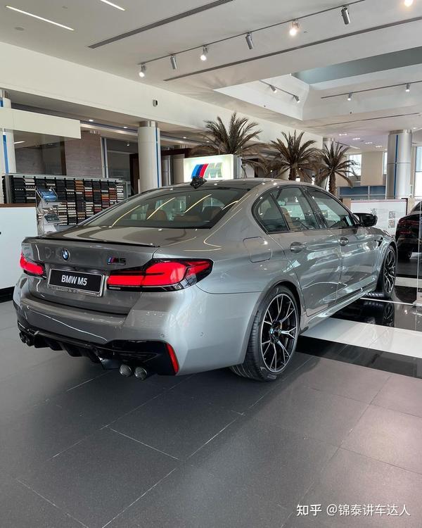 新bmw/m5雷霆版 多宁顿灰