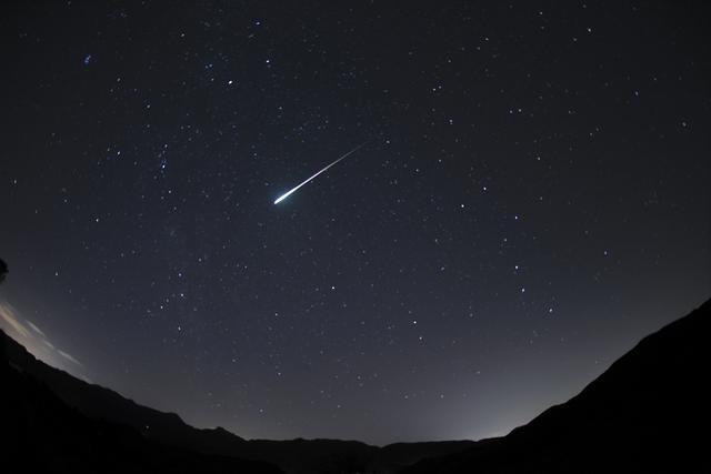 10月21日,由哈雷彗星产生的流星雨为什么叫"猎户座流星雨"