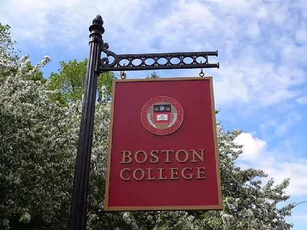 学院(boston college,简称bc)成立于1863年,是一所私立研究型大学