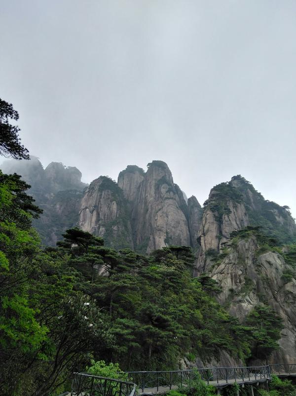 中国境内有哪些值得爬的好山,不要五岳之内的名山大川