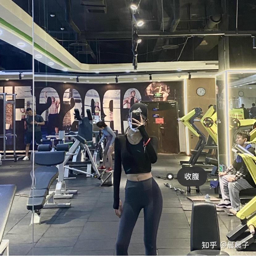 如何拍出爆炸朋友圈的健身照锻炼五分钟拍照一小时健身房拍照攻略了解
