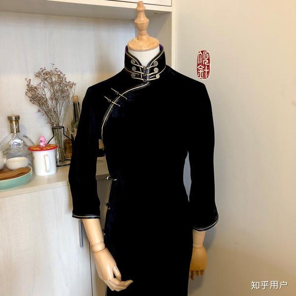 (单条极细的边是细镶滚(k嵌线)不是单滚边