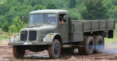 t111型卡车是在五十年代初进入我国,这也是首批进入到我国的太脱拉