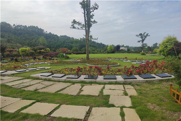 重庆西郊福寿园——"璧山百年景,人生后花园".