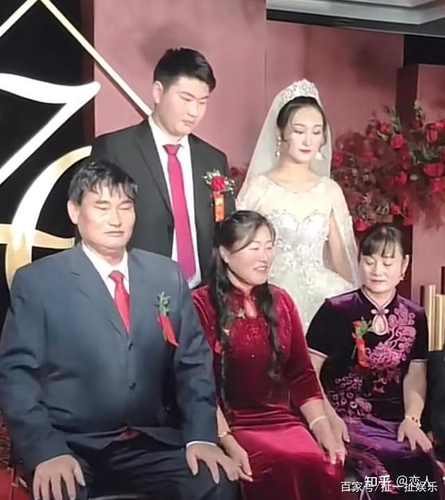 陈亚男怀孕?娘家人出面怪罪大衣哥不负责,难道"婚变"的节奏