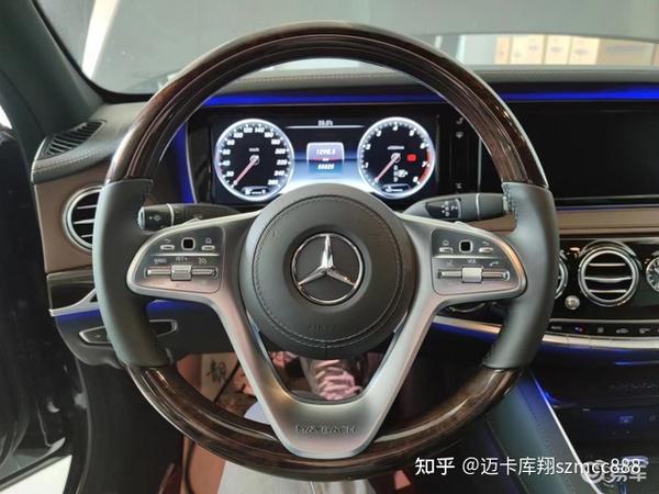 迈巴赫s400升级新款包围大灯和桃木方向盘