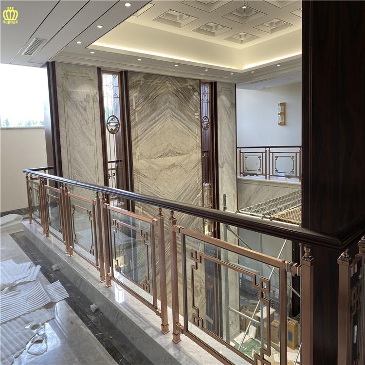 新中式铜夹玻璃平台护栏别墅流行款式