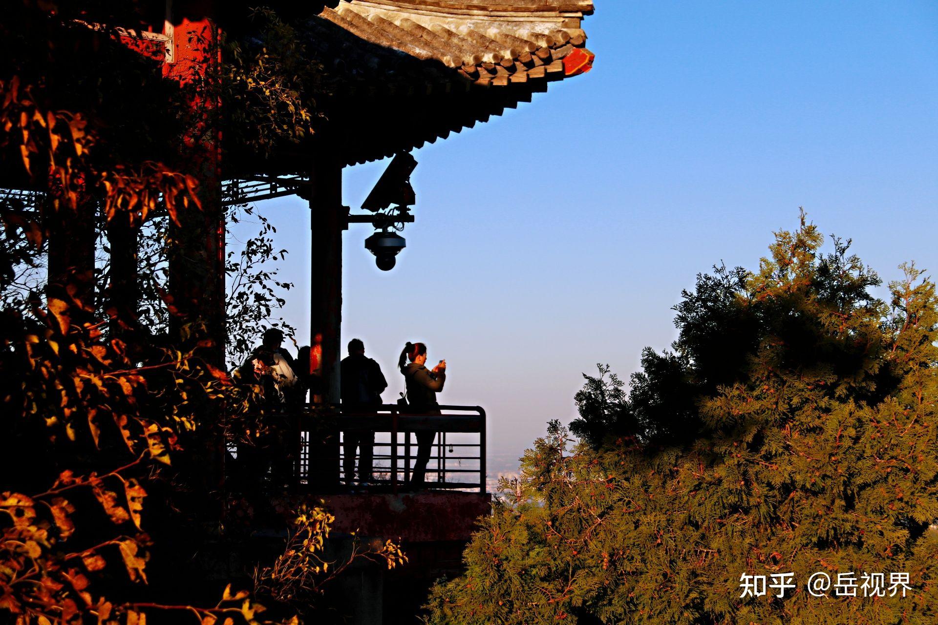 北京香山公园香炉峰