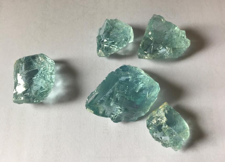 新疆海蓝宝石的价格 - 2020