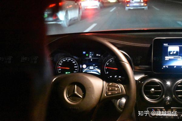 奔驰glc增配23p驾驶辅助系统,智能开车更轻松更安全