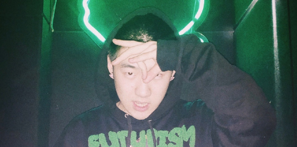 capper,歌中直接提出capper"艹粉"