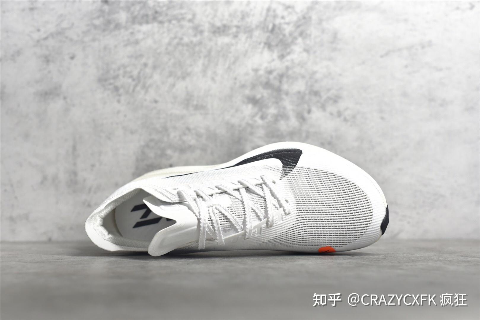 耐克马拉松nikezoomxvaporflynext2代网面缓震跑鞋