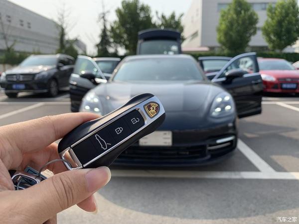 东北小伙的提车初体验,辆迟到了半年的panamera 4s