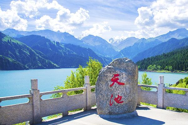 3,新疆有哪些经典的旅游线路?