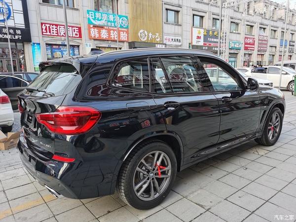 宝马x3xdrive28im炭黑简单提车感觉不错