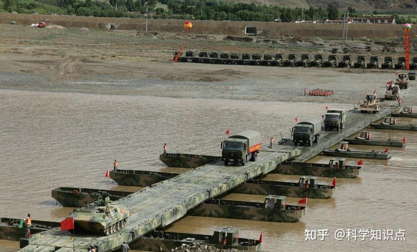 中国舟桥部队有多强26分钟即可架设千米铁桥可供重装部队通行
