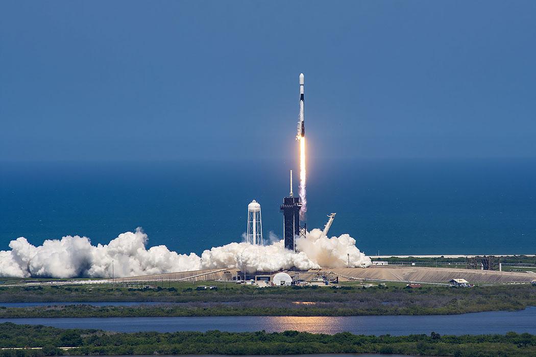 spacex诞生第二枚最高复用火箭几天后挑战一箭十飞