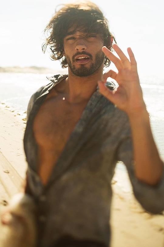 当然是我模届骚鸡 marlon teixeira