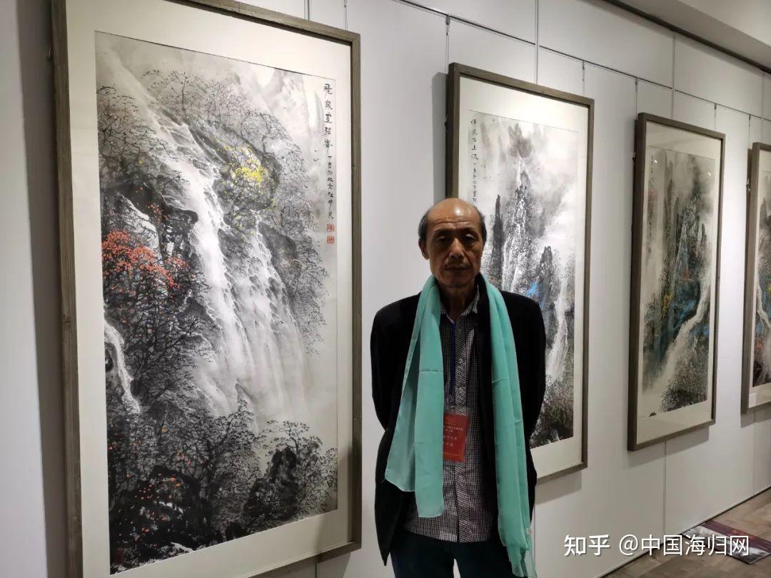 中国著名山水画家杜中良受邀参加时尚经典61名家书画邀请展