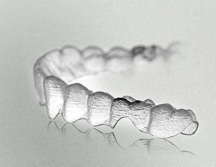 隐形矫正牙齿技术是传统牙齿矫正技术的突破,它不但可帮助人们修复
