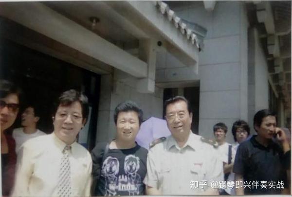 2017年夏双喜和李双江,滕矢初合影留念