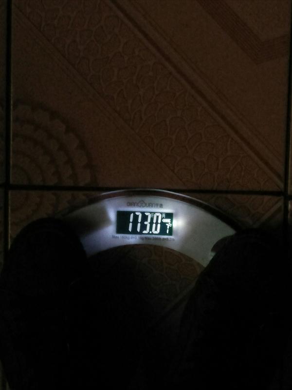 88公斤是一个多星期前测的,今天电子秤回来了
