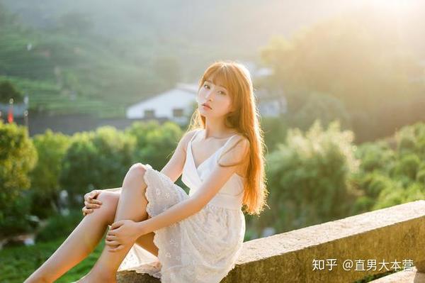 向女生表达爱意, 情商高的男生会更加"真诚".