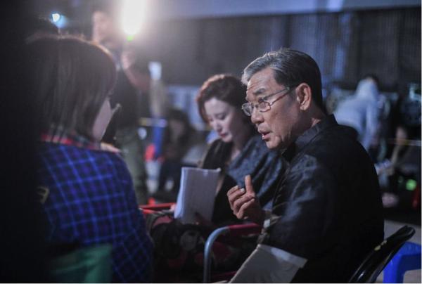 68岁老戏骨李立群近况曝光体面的老年生活到底靠什么
