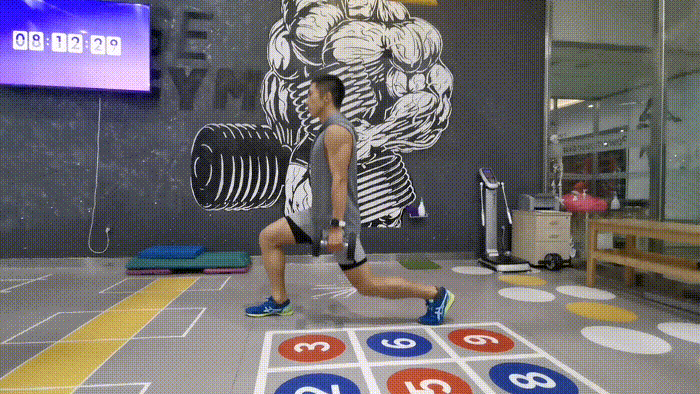 一对哑铃练遍全身肌群,14个哑铃健身动图,新手跟练起来