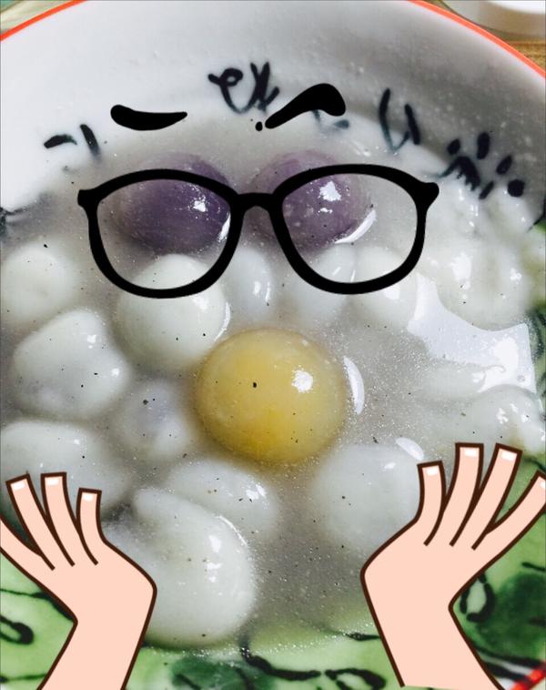 最后分享一张伪·芝麻糊·真·煮炸的汤圆照片,来自做菜全靠蒸调味全