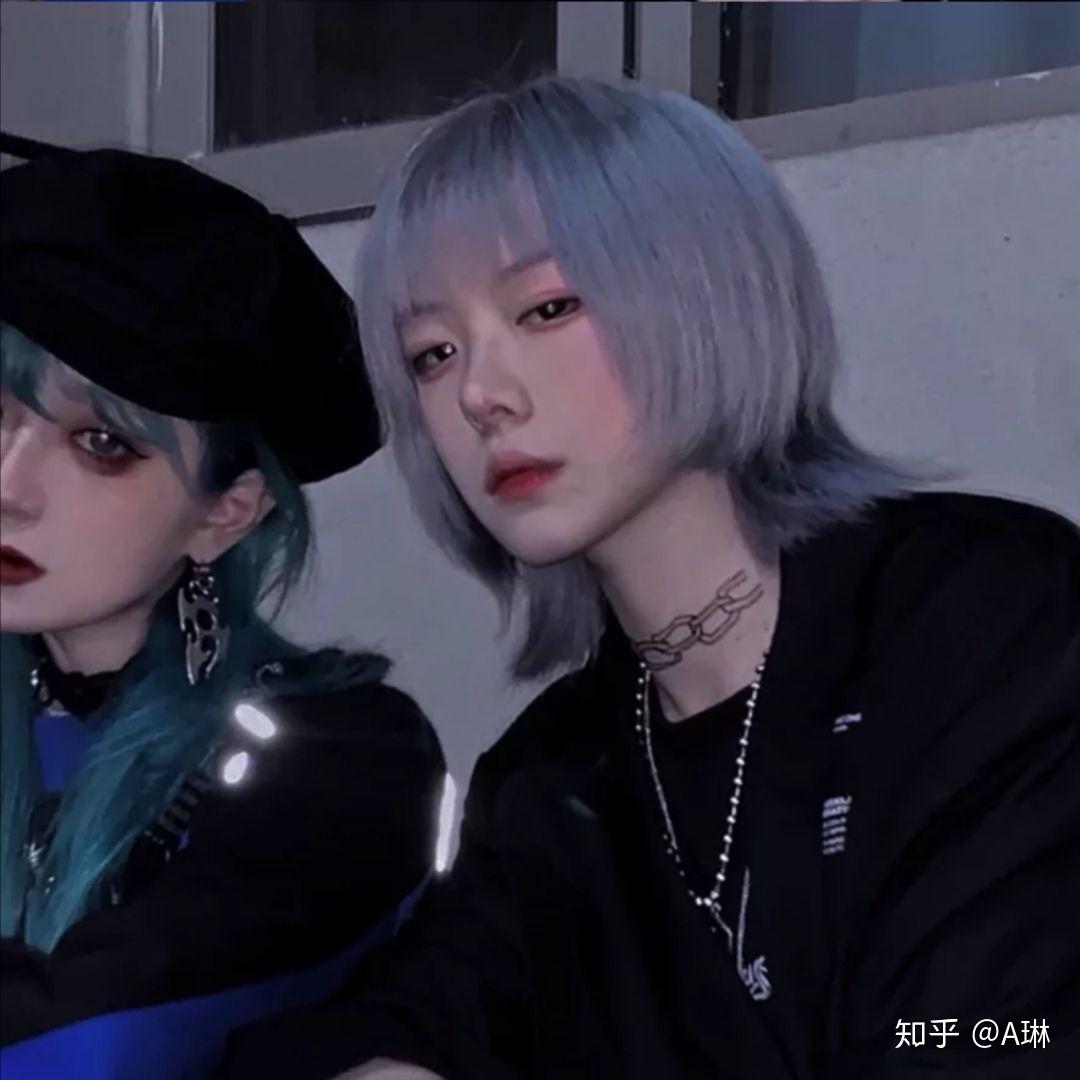 有没有比较甜的les情头就是百合头像