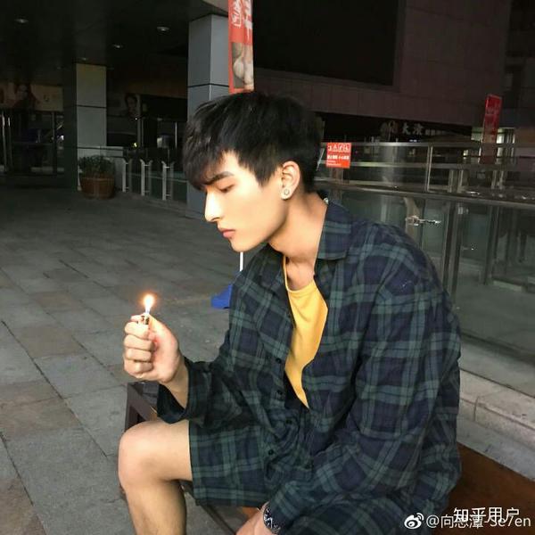 你们学校有校花或者校草吗?