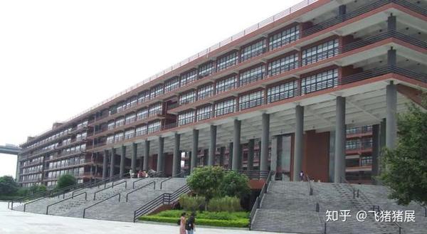 计划在佛山共建陶瓷艺术学院,广府美术馆,"岭南画派纪念馆佛山分馆"及