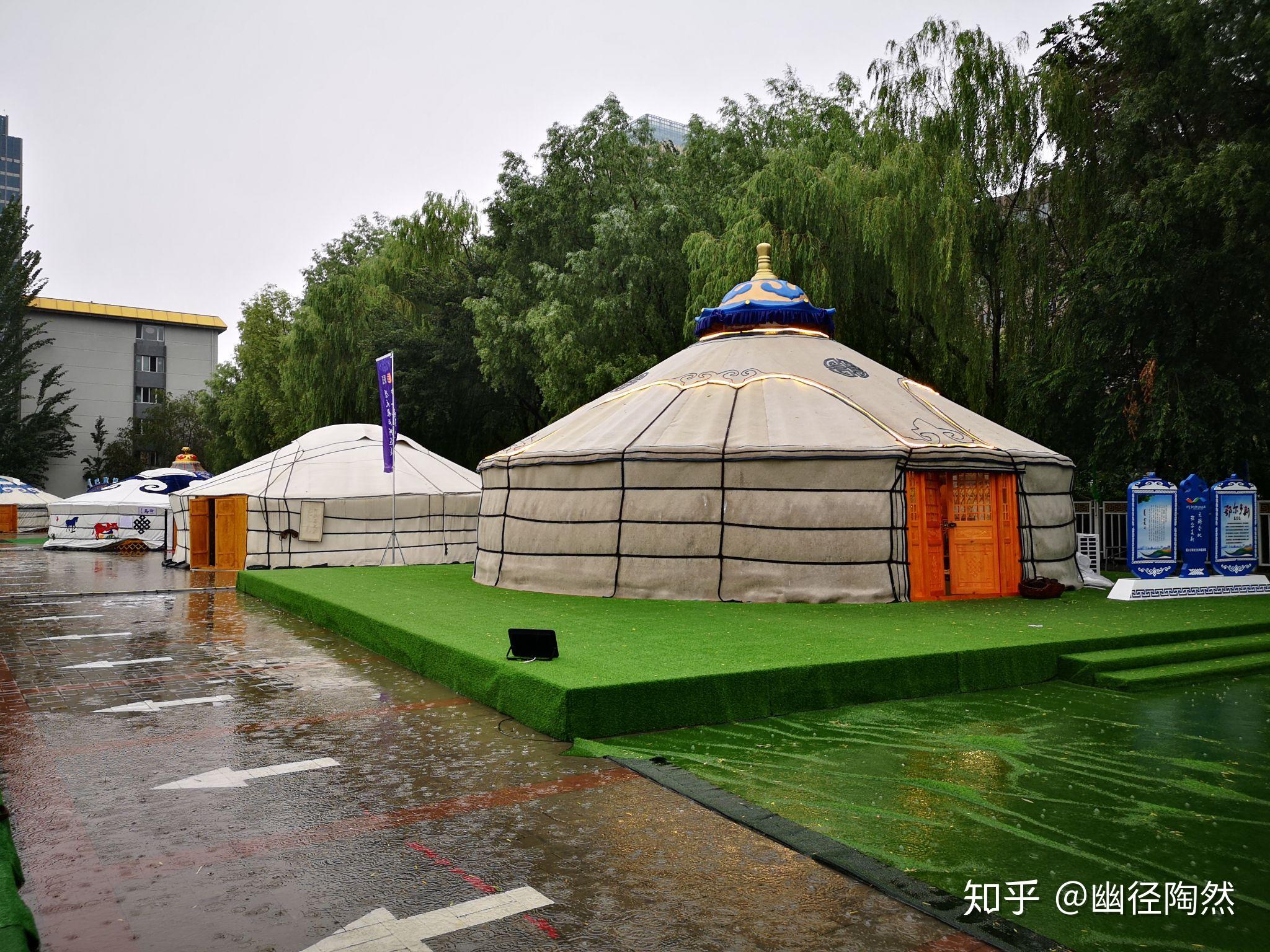 雨天再拍蒙古包