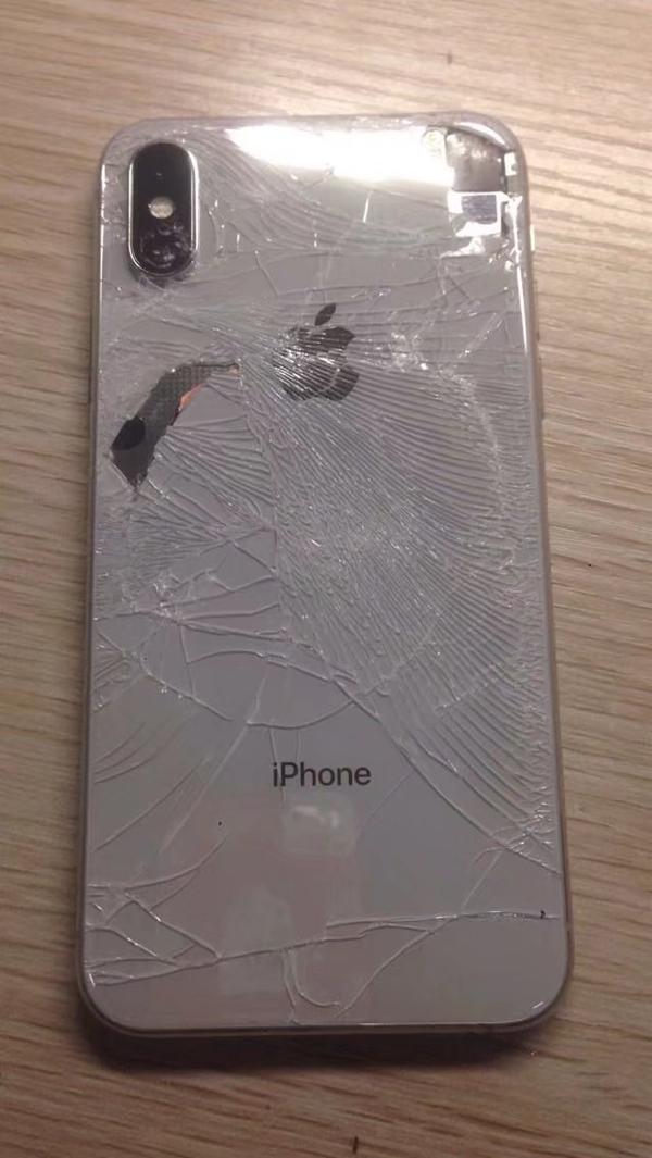 你的iphonex屏幕是怎么碎的