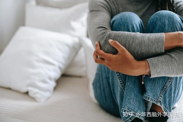 有些时候是真的觉得自己快疯了,感觉自己和妈妈两个人承受的痛苦比他