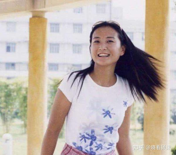这份神仙友谊里是贾玲提携了张小斐还是张小斐助力了贾玲