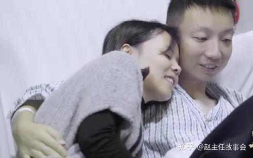 熊磊自媒体账号更新动态网友留言区喊话把许妈的房子还回去