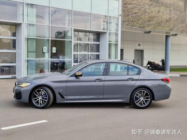 新bmw 5系中期改款 | 贝尔尼纳灰