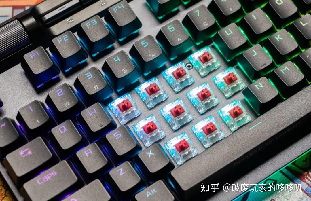 聊一把可玩性极强的旗舰级键盘rog耀光Ⅱ幻机械键盘