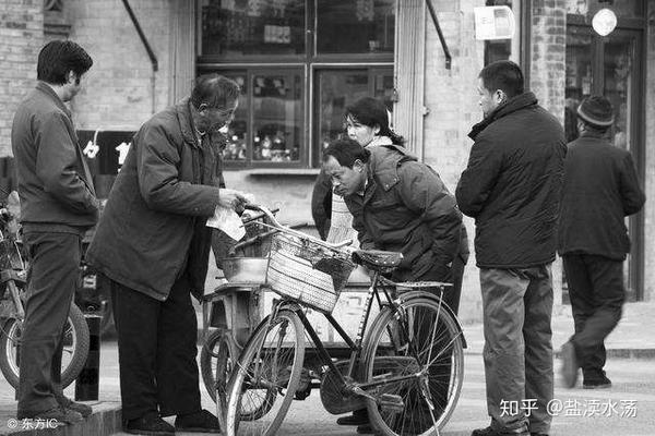 上世纪70.80年代街头小商贩