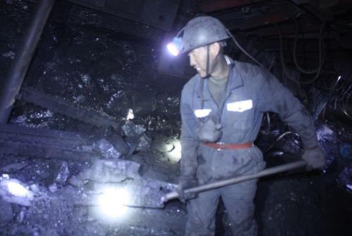 矿山之殇矿工的悲鸣记录真实矿工生活