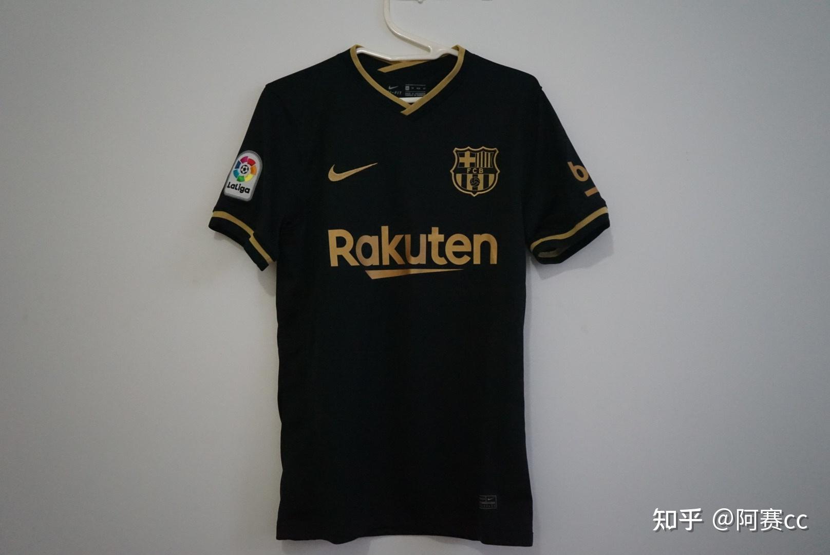 足球女孩的收藏爱好之球衣篇二